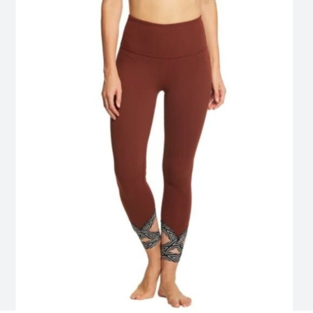 Beyond Yoga Badlands High Waisted Ballet Strappy 7/8 Yoga Leggings Size Medium